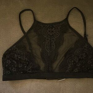 Victoria's Secret Bralette 
Color Black
Size Medium